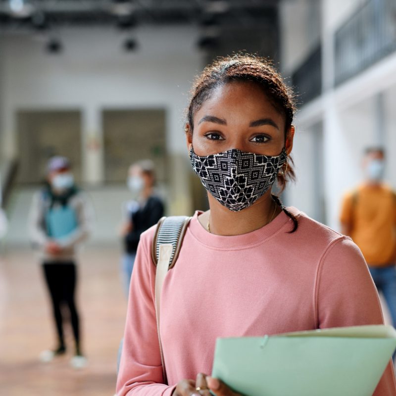 student-wearing-face-mask